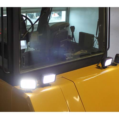 CAT6T7160 Bridgelux LED Wide Flood Beam Rear Fender Light, 3500 Lumens